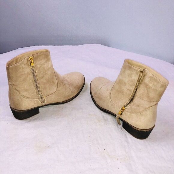 Womens Booties Beige Faux Suede Ankle Boot Zipper Size 8 - Picture 8 of 12
